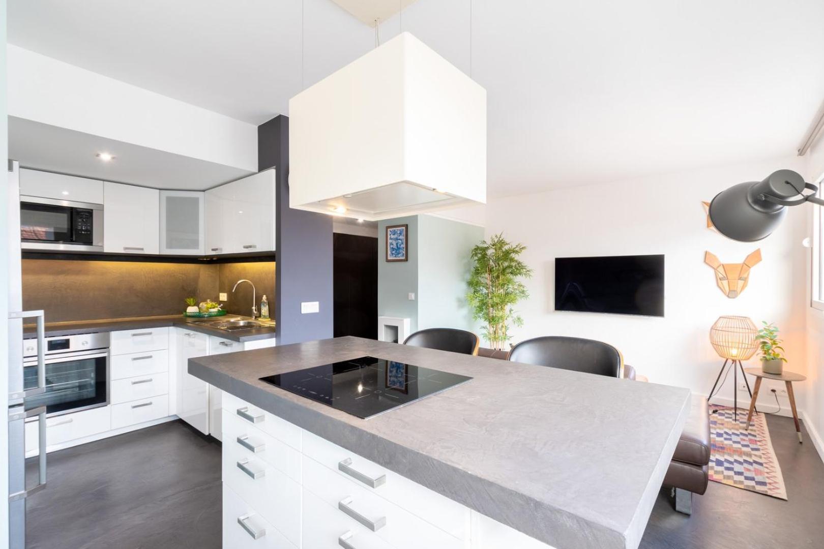 Hypercentre: Apartment Near Station With Parking Лил Екстериор снимка